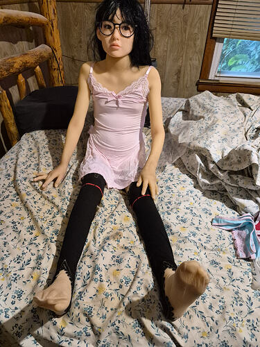 22413